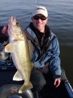 Captain Doug Kloet, fox river walleyes, green bay walleyes fishing with Captain Doug Kloet